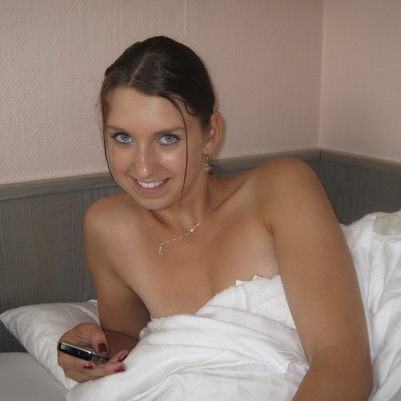 Sarina 28 Escort in Lake Colby