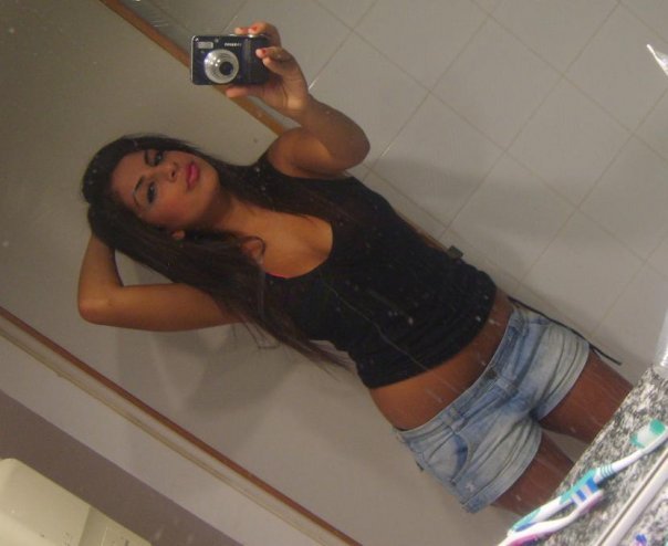 Nanette 28 Escort Declezville